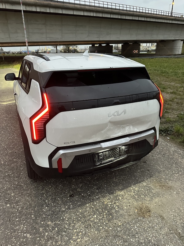 Afbeeldingslocatie: https://tweakers.net/i/3RvCCgTKdg00zGrxSzYgzdtsNOY=/x800/filters:strip_icc():strip_exif()/f/image/lkLKbC9NCO2tvTuUaf1Zvj4w.jpg?f=fotoalbum_large