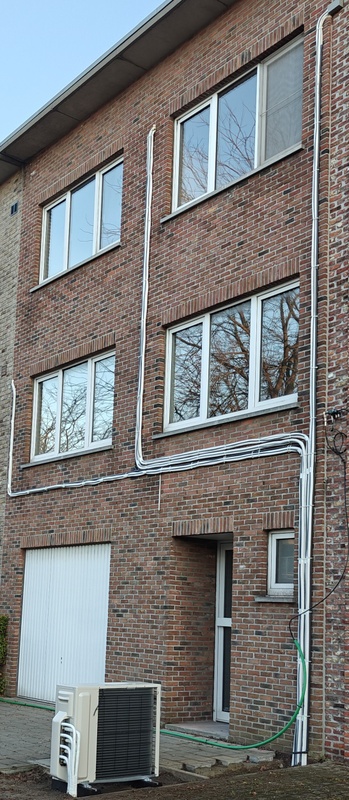 Afbeeldingslocatie: https://tweakers.net/i/3SugOQP-jQw8MWB1bBmeuL8B6rw=/x800/filters:strip_icc():strip_exif()/f/image/H8Gswe7hlxZdx89JY8F1kNUy.jpg?f=fotoalbum_large