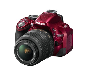 Nikon D5200 Kit + AF-S DX NIKKOR 18-55mm f/3.5-5.6G VR II Rood