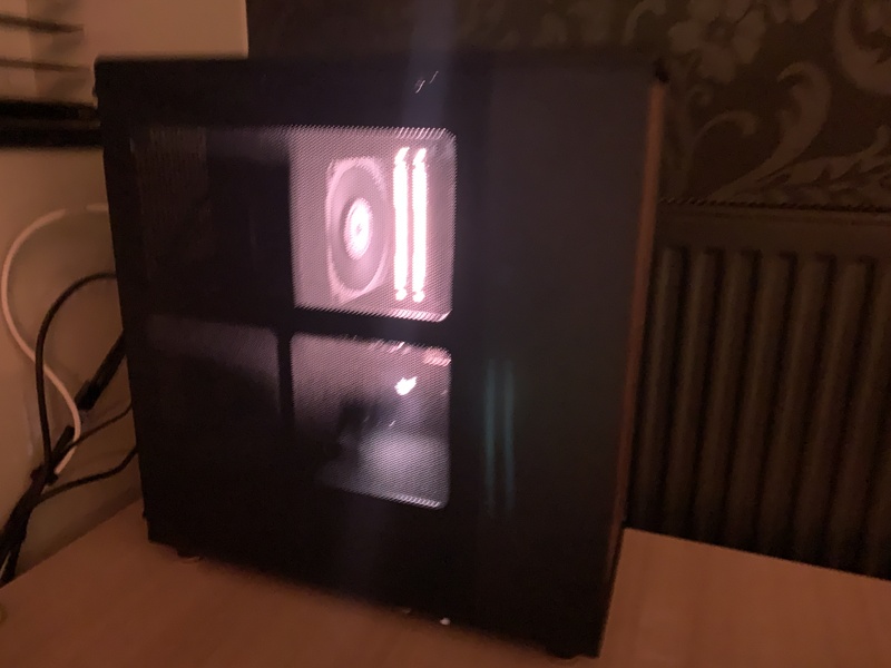 Afbeeldingslocatie: https://tweakers.net/i/3XNhDpSPkg6dZvvUAUskCgPcRrM=/800x/filters:strip_icc():strip_exif()/f/image/e11g2tH0kquVqoqxh8yDJX9a.jpg?f=fotoalbum_large