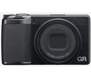 Ricoh GR III HDF compact camera Zwart