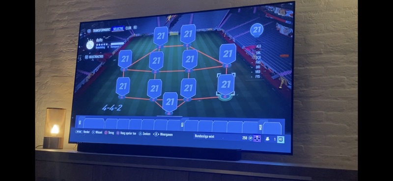 Afbeeldingslocatie: https://tweakers.net/i/3ZahvFQHYo23QUTROfY5qyyfxyE=/800x/filters:strip_icc():strip_exif()/f/image/6oOtLOSTYvsSmO4LHA2grNWP.jpg?f=fotoalbum_large