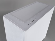 Fractal Pop 2 Air RGB buitenkant