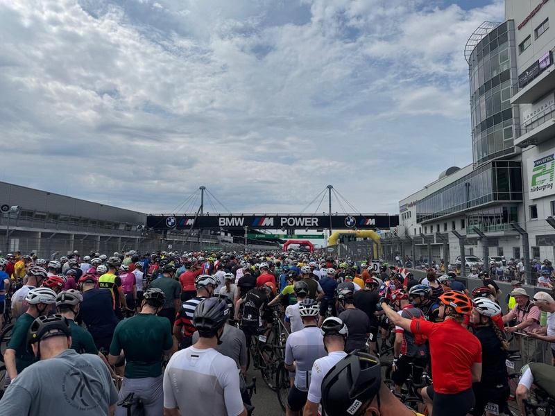 Afbeeldingslocatie: https://tweakers.net/i/3acyKaYKiKKbRc73IIoR-sxhEeU=/800x/filters:strip_icc():strip_exif()/f/image/e70hlEipdkaYL4EYBCNlNdEq.jpg?f=fotoalbum_large