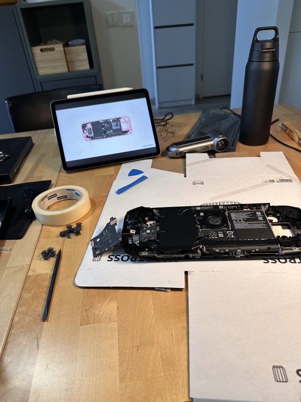 Afbeeldingslocatie: https://tweakers.net/i/3ahfLb6iJvGCI0EVo5AOXGNYc6U=/x800/filters:strip_icc():strip_exif()/f/image/Po29tAauMcBuyO9VJLkindva.jpg?f=fotoalbum_large
