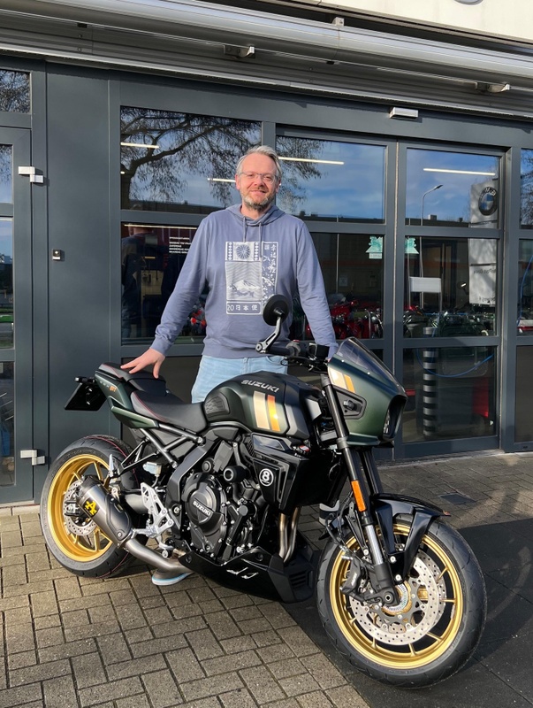 Afbeeldingslocatie: https://tweakers.net/i/3aq2umWhfps8grEF43kJ6eX4q0c=/x800/filters:strip_icc():strip_exif()/f/image/GjE4yMJAKwxB0xy94mcLbvwc.jpg?f=fotoalbum_large