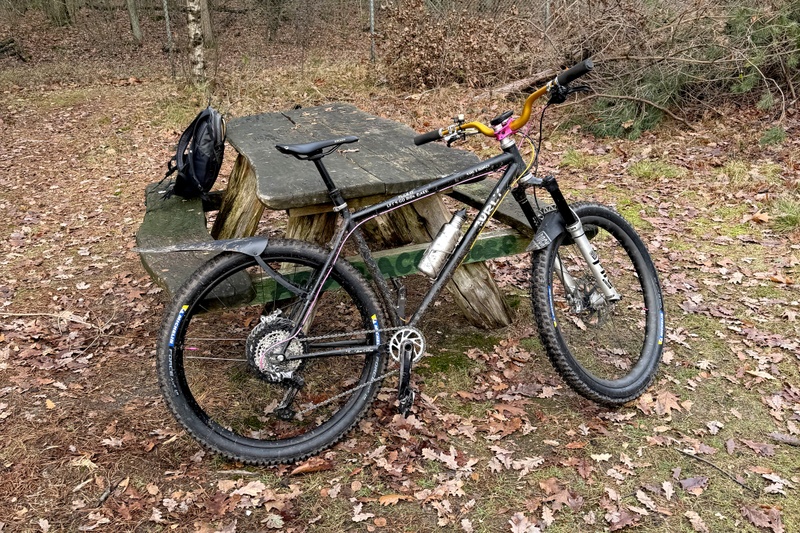 Afbeeldingslocatie: https://tweakers.net/i/3bwgbHzEEASCzjsbLvewVg2c2JY=/800x/filters:strip_icc():strip_exif()/f/image/eDnvxnYqlG7g6cJpG0f0H5oO.jpg?f=fotoalbum_large