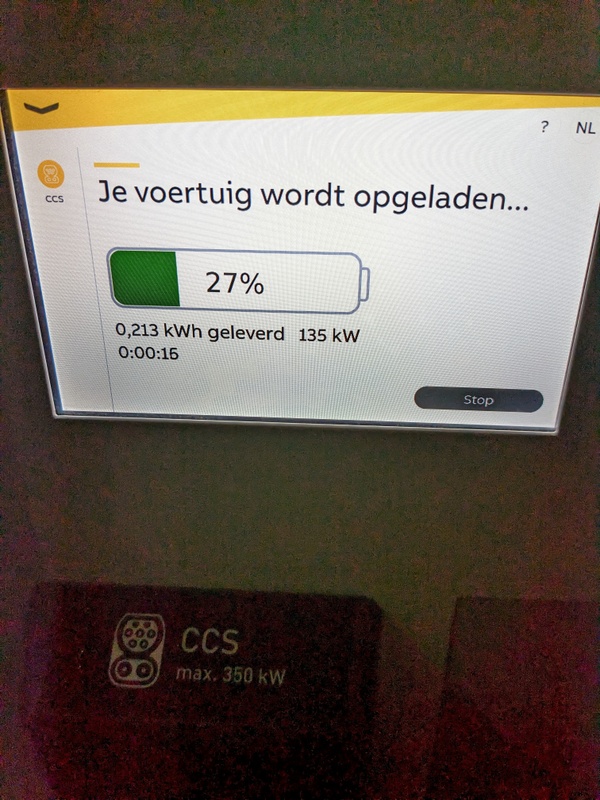 Afbeeldingslocatie: https://tweakers.net/i/3fU7wb35IiT2uAwa01-mc4UgkDQ=/x800/filters:strip_icc():strip_exif()/f/image/BzhSp57JHSwGu3eGoMDd6BK8.jpg?f=fotoalbum_large