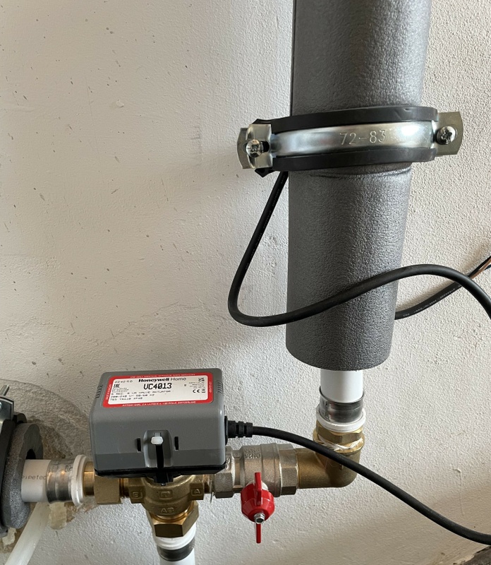 Afbeeldingslocatie: https://tweakers.net/i/3gEFjWFbgtgI2tsq11-acT0arYc=/x800/filters:strip_icc():strip_exif()/f/image/wngYPu48ysAtgDWffZsb1b7g.jpg?f=fotoalbum_large