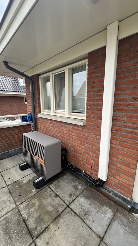 Afbeeldingslocatie: https://tweakers.net/i/3hGRemD5cfu2WA0U6DNAUuUZWxg=/x800/filters:strip_icc():strip_exif()/f/image/vMRcNGEB164K2bdROH3lrnkw.jpg?f=fotoalbum_large