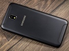 Productfoto's round-up middenklassesmartphones 