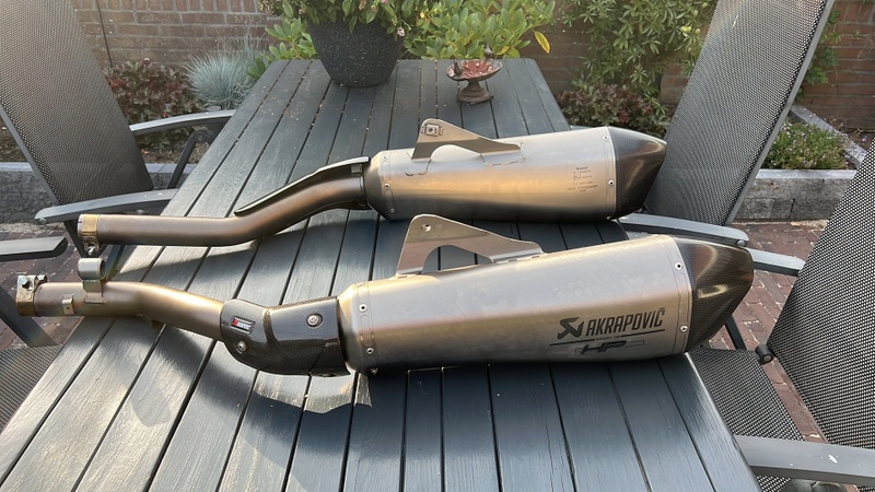 Afbeeldingslocatie: https://tweakers.net/i/3k8sQzmGvQX2tz429G248nP16tE=/800x/filters:strip_icc():strip_exif()/f/image/fP7qUqTpG34I8CXLB8UqCDsB.jpg?f=fotoalbum_large