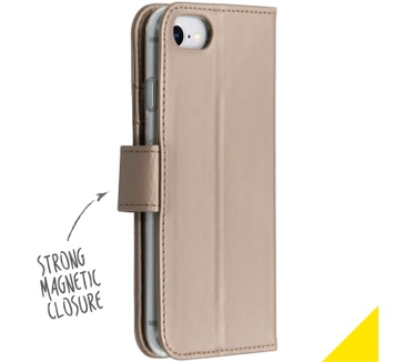 Accezz Wallet Softcase Bookcase iPhone SE (2022 / 2020) / 8 / 7 / 6(s) (iPhone SE (2022), iPhone SE (2020), iPhone 8, iPho) Goud