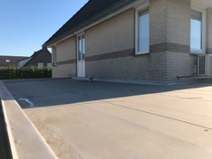 Afbeeldingslocatie: https://tweakers.net/i/3mJIp1j2jgkSXNX-9MBBBaDSys8=/234x176/filters:strip_icc():strip_exif()/f/image/AlKbXRCtLo4EoS43Aw4tyvyZ.jpg?f=fotoalbum_medium