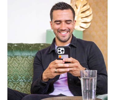 Accezz Premium Leather Card Slot Backcover iPhone 13 Pro Max - Zwart