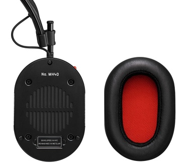 Master & Dynamic MH40