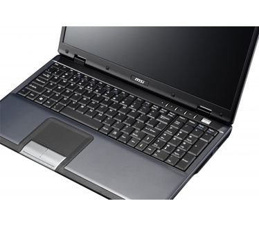 MSI CR500-242NL