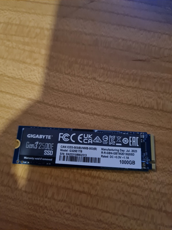 Afbeeldingslocatie: https://tweakers.net/i/3rpdeW52dGPmueUAy8sSKlz-h2c=/x800/filters:strip_icc():strip_exif()/f/image/LKMXVB9yeWeu7z5o9CsNc8vf.jpg?f=fotoalbum_large