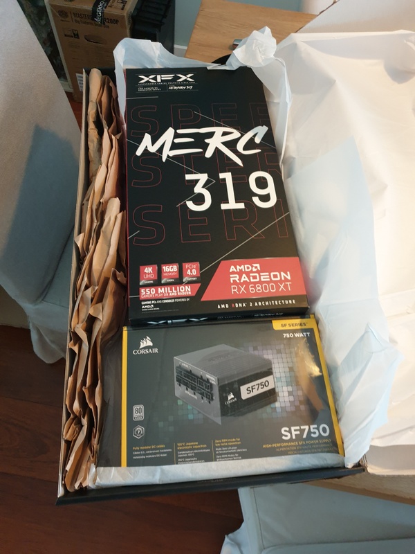 Afbeeldingslocatie: https://tweakers.net/i/3u7Gat9HFJXk2nCzs2ZxINnUmjE=/x800/filters:strip_icc():strip_exif()/f/image/b6CrM9IsmSYnBIZHhyGgAsud.jpg?f=fotoalbum_large