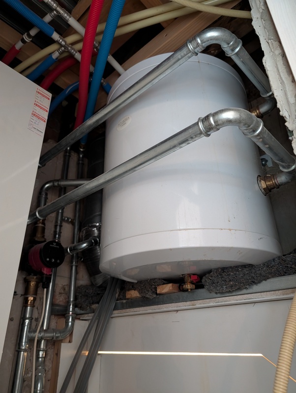 Afbeeldingslocatie: https://tweakers.net/i/3uPhSFRvgQjwNfEd4BMLFsbgfrM=/x800/filters:strip_icc():strip_exif()/f/image/A3LB12wsxVB4ialSMgV2Ze0X.jpg?f=fotoalbum_large