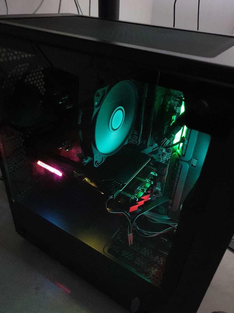 Afbeeldingslocatie: https://tweakers.net/i/40nKp2AoVMK_wJUtFZF-U4RcNgk=/800x/filters:strip_icc():strip_exif()/f/image/LNcTUr6g8sSEcrrWIKRcBLTA.jpg?f=fotoalbum_large