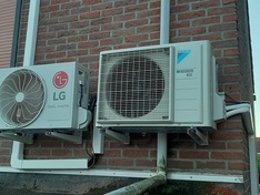 Afbeeldingslocatie: https://tweakers.net/i/43PCrzokXoqY8hxRCUDzZM5gqao=/234x176/filters:strip_icc():strip_exif()/f/image/VEaZYsWM6XKydgLypUHTJpvC.jpg?f=fotoalbum_medium