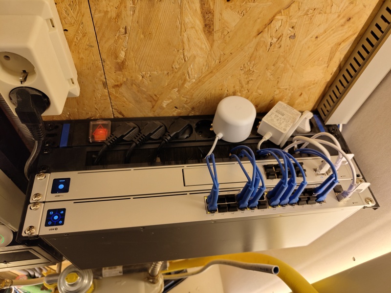 Afbeeldingslocatie: https://tweakers.net/i/43qB0RhDyWz-NqSngfhfcRVig6Q=/800x/filters:strip_icc():strip_exif()/f/image/w8Jph0hGmwx5Q51PSYJ1N3P3.jpg?f=fotoalbum_large