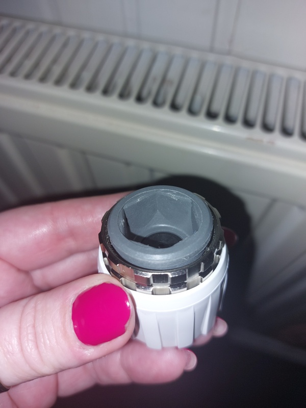 Afbeeldingslocatie: https://tweakers.net/i/446ijvXAeFSA7-q-ERyLbchS1JY=/x800/filters:strip_icc():strip_exif()/f/image/m1YcRu7ewdVxr9TDZxwnlBra.jpg?f=fotoalbum_large