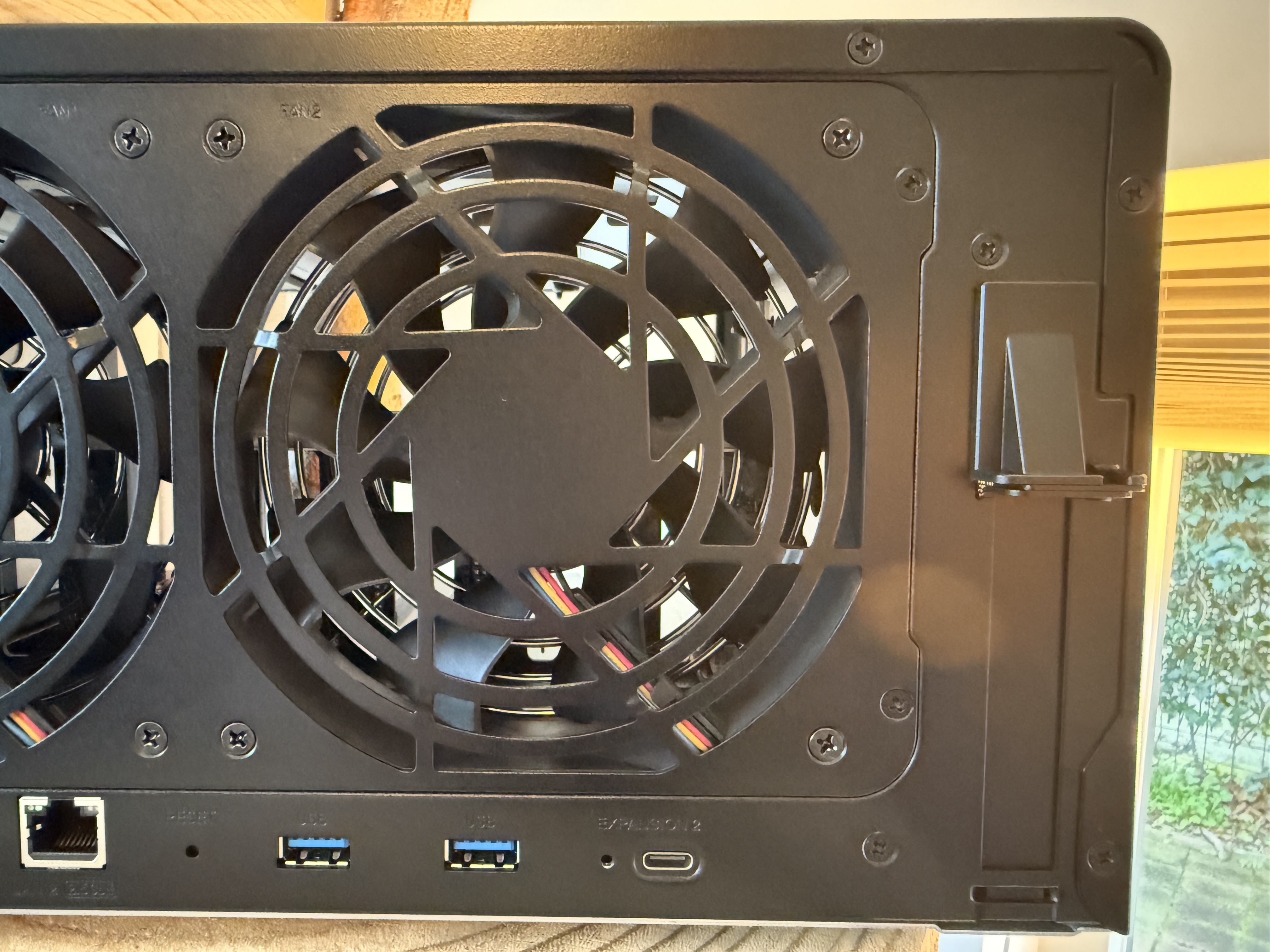 Afbeeldingslocatie: https://tweakers.net/i/45vPBNlDupdC8PQZaYR2aNLO6_M=/m/383141/1VDfvbrevu80FHAfB1n7zqD5Ji2vQS6snsnaPoAXt4qPXIstYK.jpeg