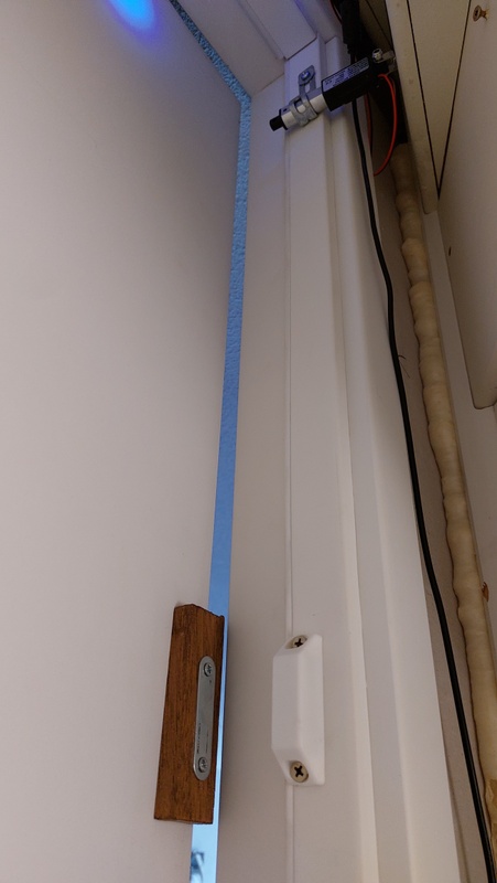 Afbeeldingslocatie: https://tweakers.net/i/45zImKblvasbbWzgVNjdwnAbY80=/x800/filters:strip_icc():strip_exif()/f/image/EqFX7plx8Xu9jnG8a6wHZ483.jpg?f=fotoalbum_large