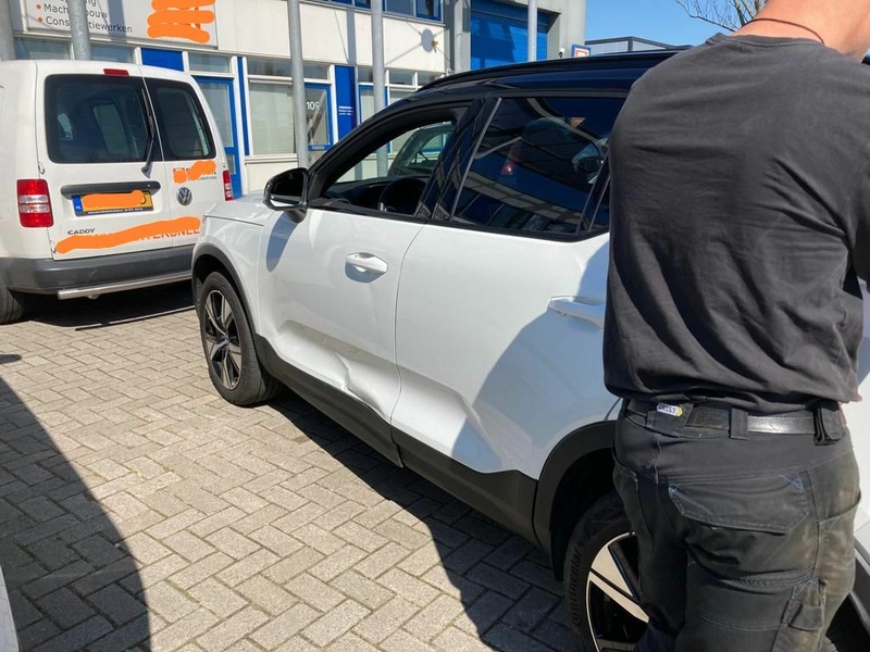 Afbeeldingslocatie: https://tweakers.net/i/467KgNEiS-RjoXxZW-GNdoTbsl8=/800x/filters:strip_icc():strip_exif()/f/image/05DIGlmaHQziA0rLTSe5wvNT.jpg?f=fotoalbum_large