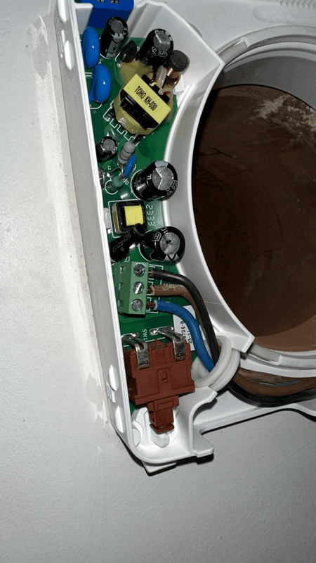 Afbeeldingslocatie: https://tweakers.net/i/4HpTiy9iglMKBZo2AVZvCEF1Rag=/x800/filters:strip_exif()/f/image/GkToJiPcqggiZFKTWHjw4bE5.png?f=fotoalbum_large