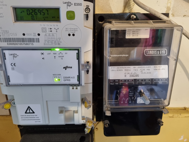 Afbeeldingslocatie: https://tweakers.net/i/4JQr95cBy-FvEIJNB38sL0ugHC8=/800x/filters:strip_icc():strip_exif()/f/image/A45TFQDdLSXSdB1IexfJuA0h.jpg?f=fotoalbum_large