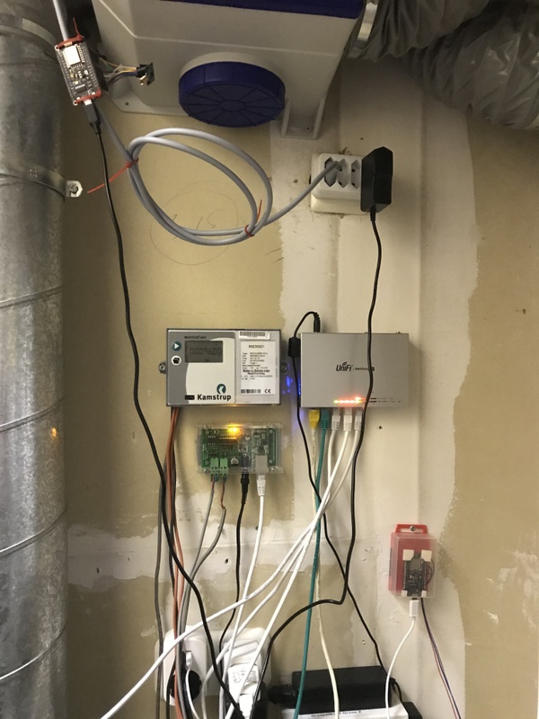 Afbeeldingslocatie: https://tweakers.net/i/4JjRbUb8pXjpHY2vBlRBVR3u0iU=/x800/filters:strip_icc():strip_exif()/f/image/ocEfspAS8LLgEBCWgEfs7YOn.jpg?f=fotoalbum_large
