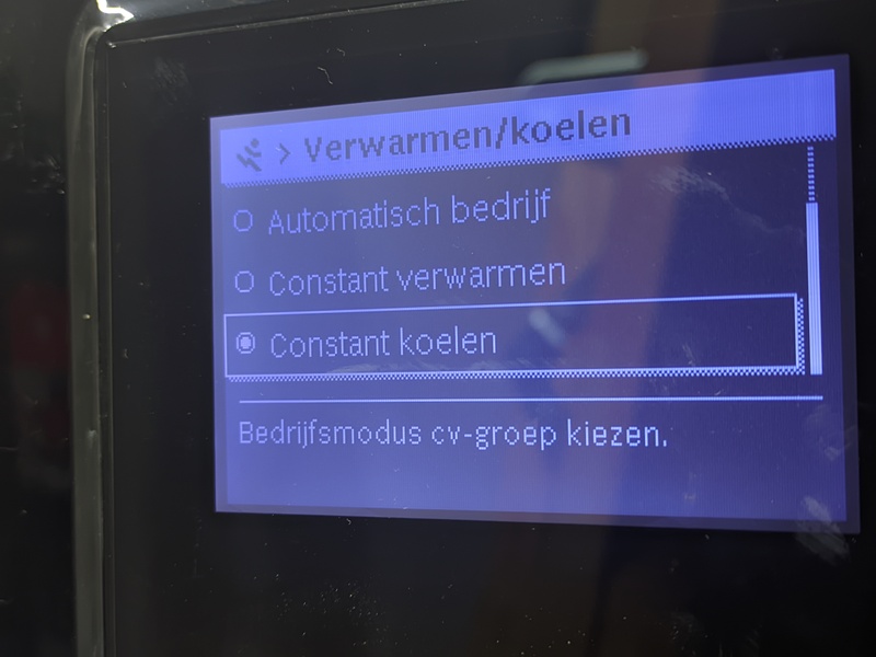 Afbeeldingslocatie: https://tweakers.net/i/4PnBWsWsyVSZ9iAG6trvMcsvJOg=/800x/filters:strip_icc():strip_exif()/f/image/UBnY9i3AMYVvcyEE8YzghB7h.jpg?f=fotoalbum_large