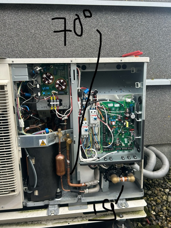 Afbeeldingslocatie: https://tweakers.net/i/4V81D1yTtXj3y641bA5Bl8gS1Wg=/x800/filters:strip_icc():strip_exif()/f/image/OqI296Eawegf08W0IktFoCwm.jpg?f=fotoalbum_large