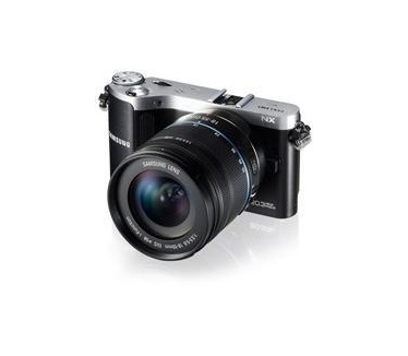 Samsung NX210 + 18-55mm II OIS f3.5-5.6 + 16mm i-function f2.4 Zwart