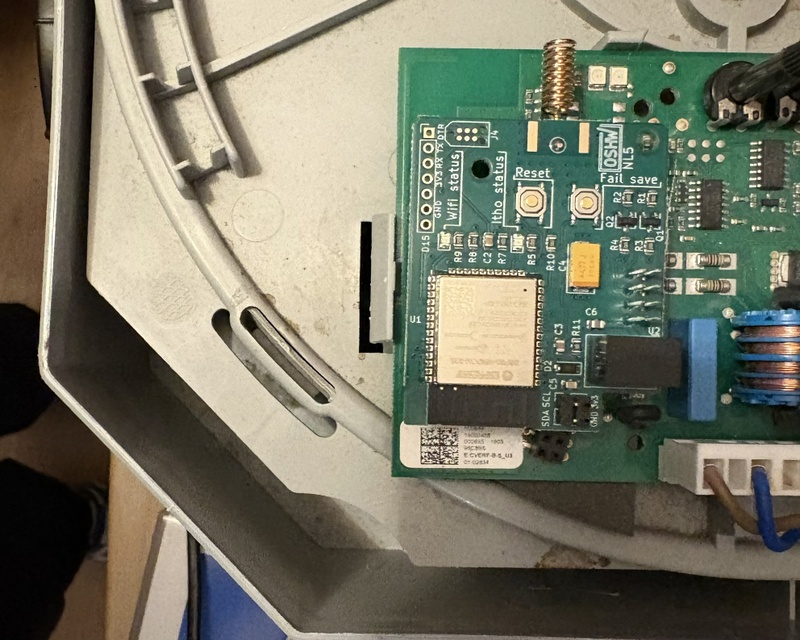 Afbeeldingslocatie: https://tweakers.net/i/4YO1dk4M2OSMDzFAfVre_Fzi2sM=/800x/filters:strip_icc():strip_exif()/f/image/yTzJ7VGUo1ZjxmGX4verSF9y.jpg?f=fotoalbum_large