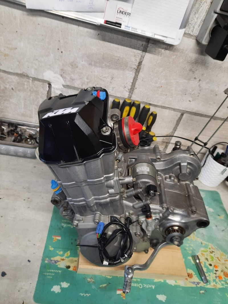 Afbeeldingslocatie: https://tweakers.net/i/4f0fghlHb4_1aSP6rnWPjByz-O4=/800x/filters:strip_icc():strip_exif()/f/image/08vGNMuY9URa8EfCfRjxq9Ei.jpg?f=fotoalbum_large