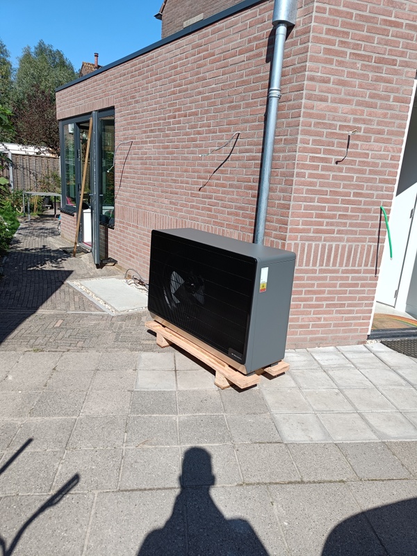 Afbeeldingslocatie: https://tweakers.net/i/4gPJdssvD2bPNlsf90CwDttSSkU=/x800/filters:strip_icc():strip_exif()/f/image/pKI2IN1na2NbpfwDBAto3ws1.jpg?f=fotoalbum_large