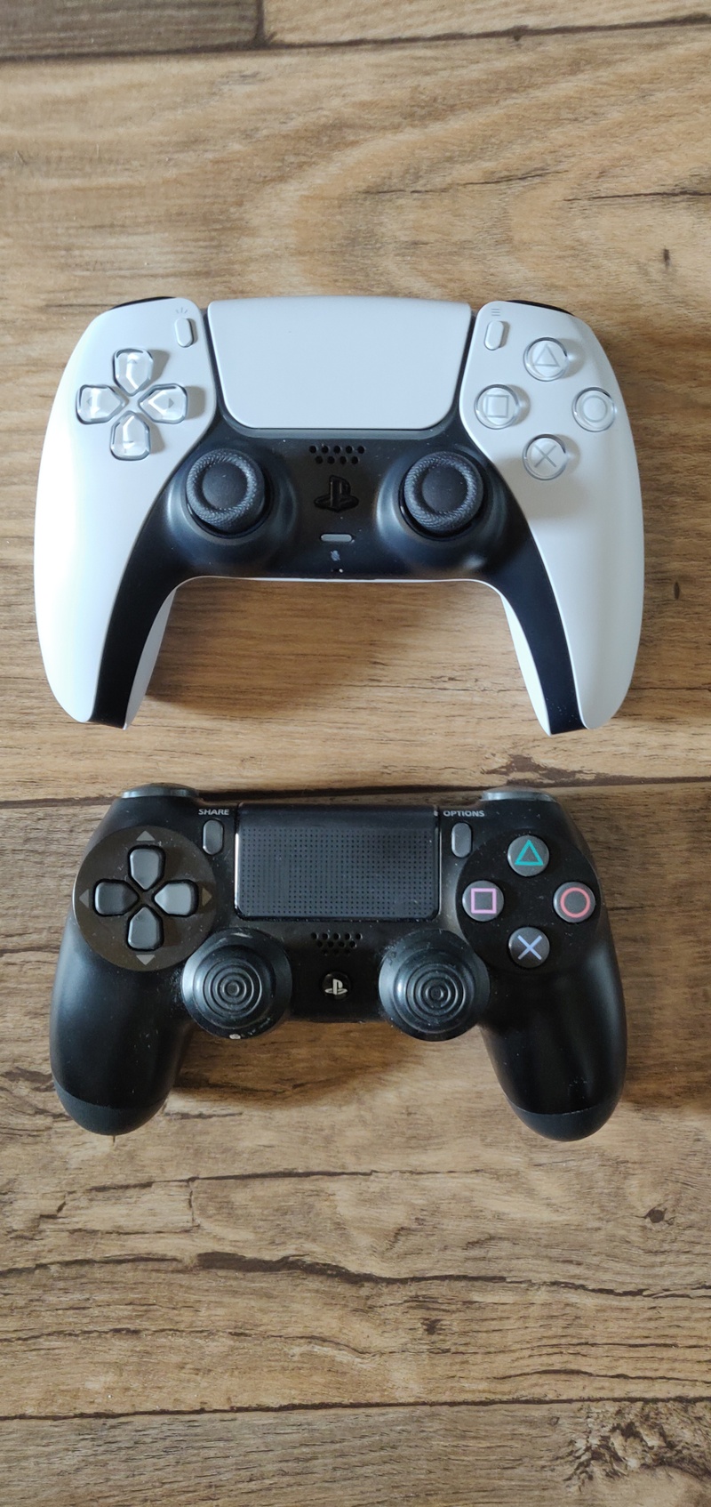 Afbeeldingslocatie: https://tweakers.net/i/4gy4npuOKAjzeT5dR9VTfnwFZzg=/800x/filters:strip_icc():strip_exif()/f/image/dLrgaTZYclIevkFHlxCgwbUb.jpg?f=fotoalbum_large