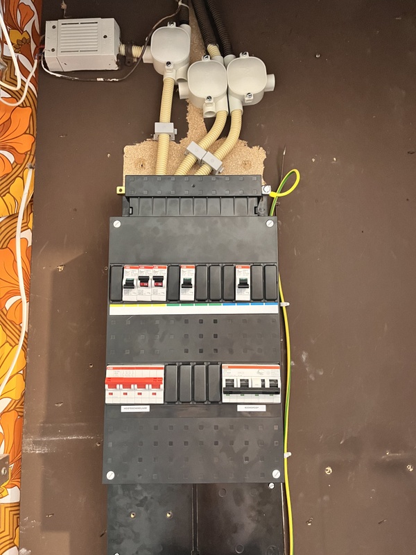 Afbeeldingslocatie: https://tweakers.net/i/4h660bYuU6TMXKpmajQgM9V5Kss=/x800/filters:strip_icc():strip_exif()/f/image/b1kP9r3nydG0UIam1mA8ckO2.jpg?f=fotoalbum_large