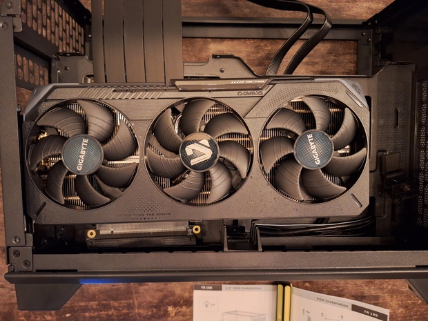 Afbeeldingslocatie: https://tweakers.net/i/4l1UhIn3-OyuVrAmtAX9V0Ksiwk=/620x/filters:strip_icc():strip_exif()/m/2271134/1VHvWA34n3PCGtxAoKO2H3GjzFGFJSS2WSGgb1V5jUIcR7vqhK.jpeg?f=620xauto