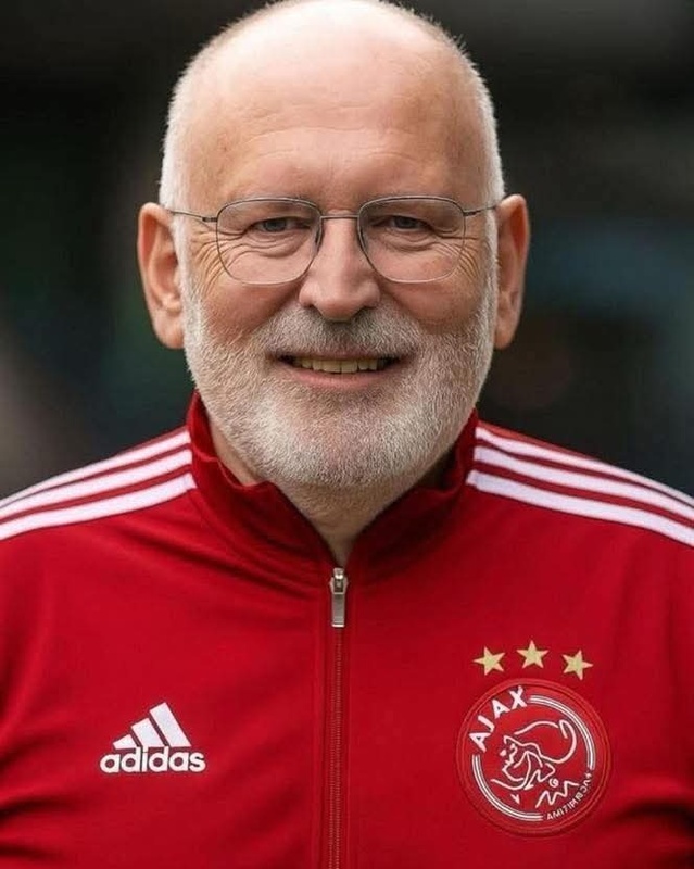 Afbeeldingslocatie: https://tweakers.net/i/4nATbRUyl2JoFdKaMI5YLPW2wjE=/x800/filters:strip_icc():strip_exif()/f/image/56TTYa2tPjkgsZ5V0omt86IB.jpg?f=fotoalbum_large