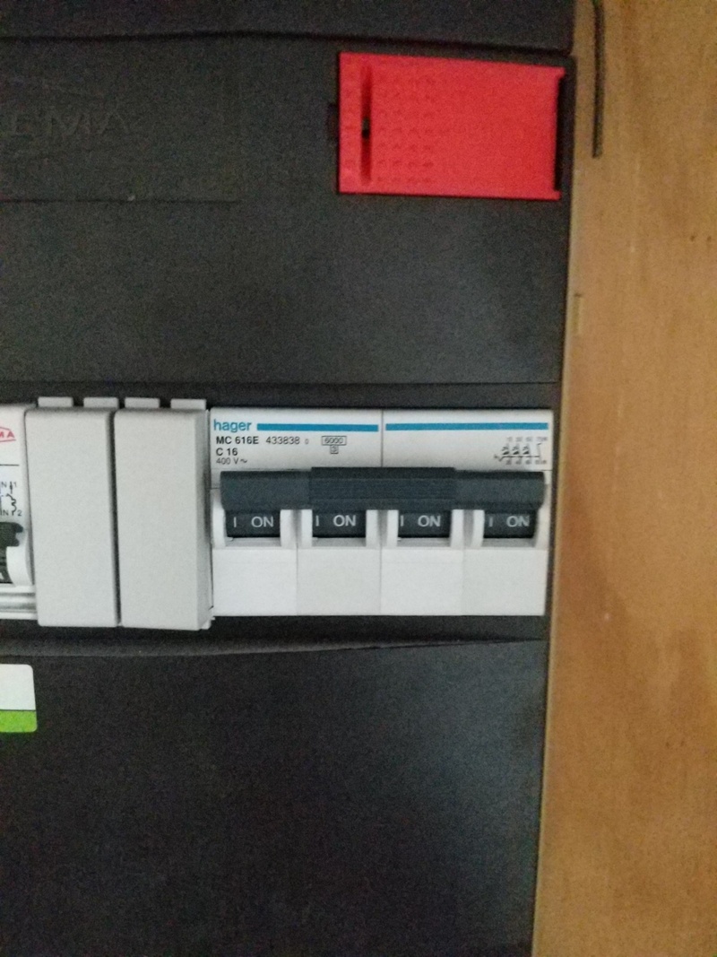 Afbeeldingslocatie: https://tweakers.net/i/4ncVA8l7TeOoKGRzeDJ3yMZ7Gps=/800x/filters:strip_icc():strip_exif()/f/image/GEhTDd1qrmN9OiGIJiseyn3C.jpg?f=fotoalbum_large