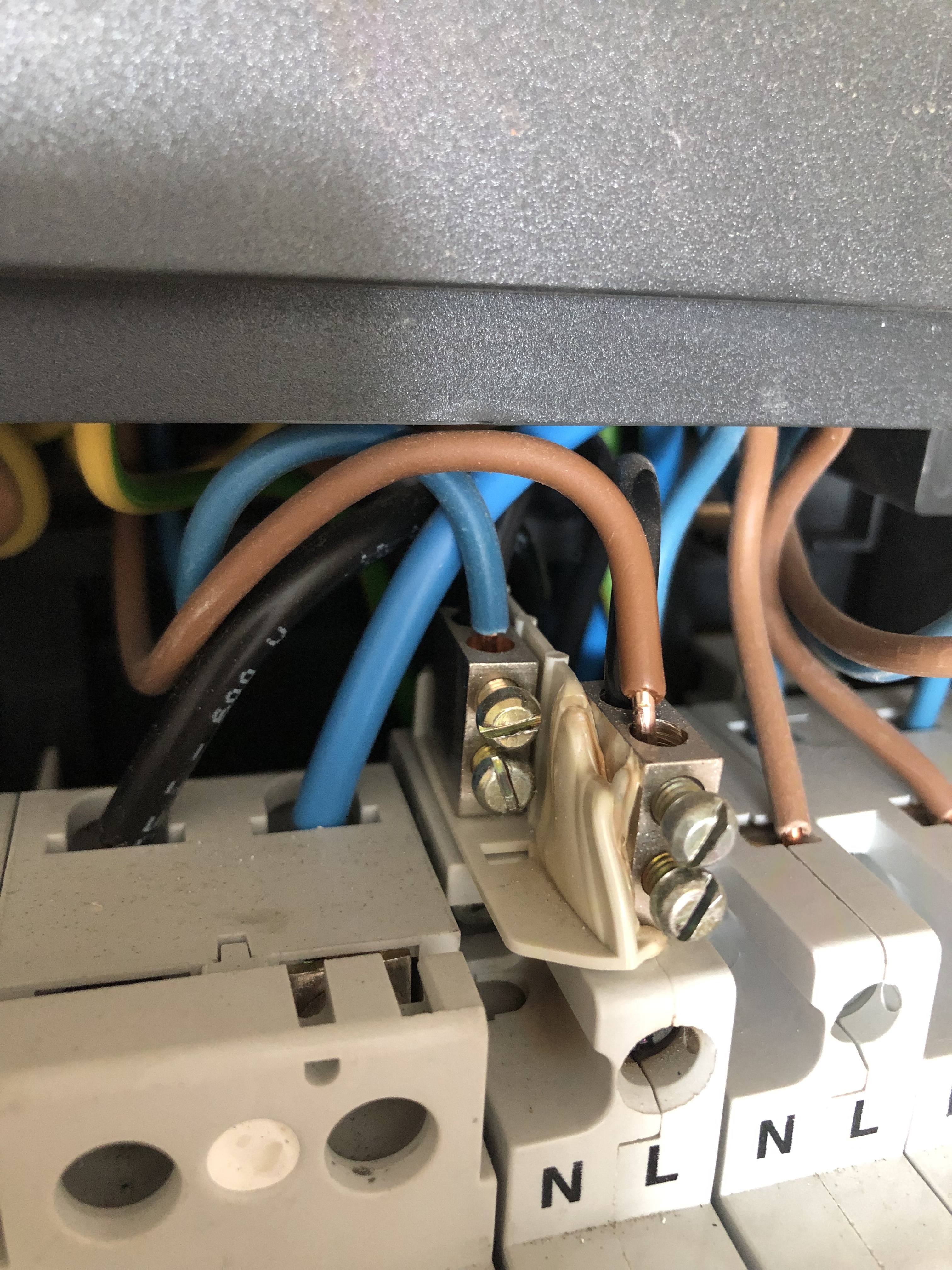 Afbeeldingslocatie: https://tweakers.net/i/4p4DgCWdayzOmH-se43TFs9BdhI=/full-fit-in/4920x3264/filters:max_bytes(3145728):no_upscale():strip_icc():fill(white):strip_exif()/f/image/RBa2w21WzSnnUBknrNgMCjzQ.jpg?f=user_large