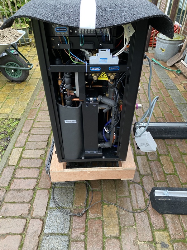 Afbeeldingslocatie: https://tweakers.net/i/4r7-OITpDvm6YSVyS9cCf7b5wT8=/x800/filters:strip_icc():strip_exif()/f/image/fKghRyfcT1zh3M8xz9C3ey3f.jpg?f=fotoalbum_large