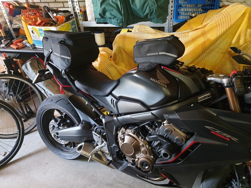 Afbeeldingslocatie: https://tweakers.net/i/4tVp2QcKMYO6VmYkt4V16UABNok=/800x/filters:strip_icc():strip_exif()/f/image/AFp6TruxuoZop8EMV7DJczRE.jpg?f=fotoalbum_large