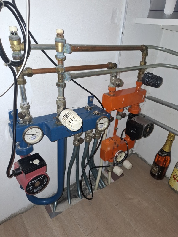 Afbeeldingslocatie: https://tweakers.net/i/4thhz5m8JuT_G8k20fP63kLuUr8=/x800/filters:strip_icc():strip_exif()/f/image/qHrh68FlFvxLcQZ3OmB9FM45.jpg?f=fotoalbum_large