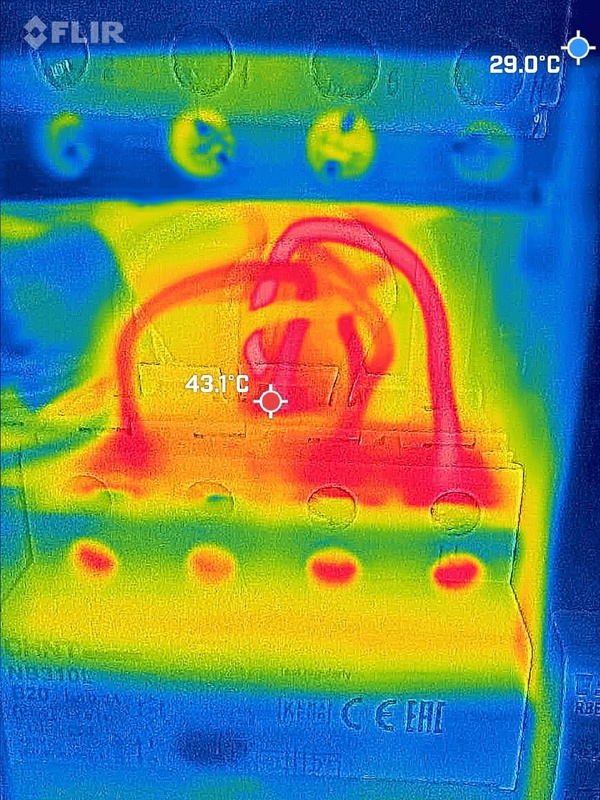 Afbeeldingslocatie: https://tweakers.net/i/4uVTILaWdEGKenzZaOFp3uV6-KQ=/x800/filters:strip_icc():strip_exif()/f/image/X5w2y6hzBtRjokJDSczveLrs.jpg?f=fotoalbum_large